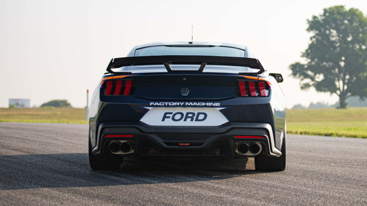 ford mustang dark horse r (2023): track-only-pony mit rennserie
