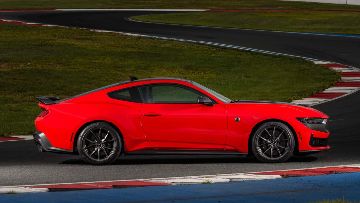 ford mustang dark horse (2024) im test: neuer name, altes lied?