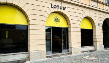 Lotus eröffnet Flagship Store in München