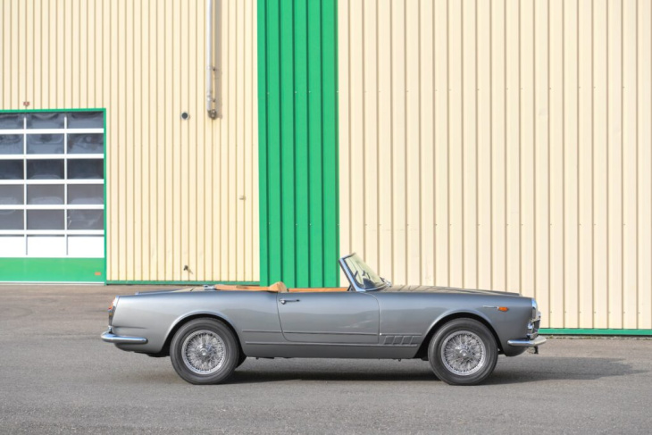 pick of the week: alfa romeo 2000 spider