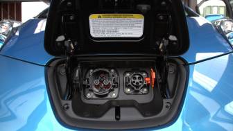 Smart Charging und V2G: Wie Elektroautos  bei der Energiewende helfen können