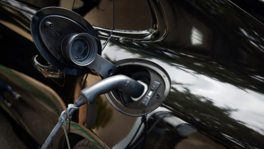 Porsche Panamera PHEV: Überarbeitung bringt größere Batterie