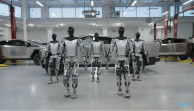 Bericht: Musk wollte als nächsten Tesla nur Robotaxi, jetzt 2 Versionen im Cybertruck-Stil