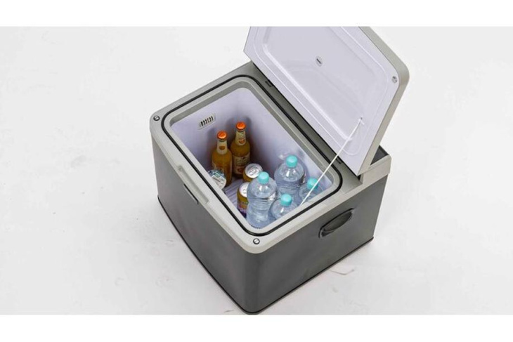 sieben camping-kühlboxen im test: mehr platz dank kompressorkühlschrank