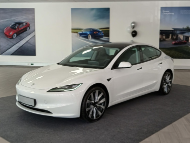 Tesla Model 3 mit Upgrade in Österreich eingetroffen