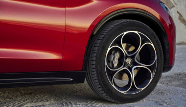 Alfa Romeo: Großes E-SUV könnte ab 2027 bis 800 Kilometer Reichweite und 3 Motoren bieten