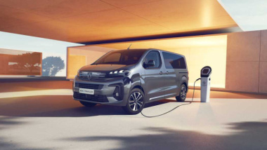 Elektrotaxis: Peugeot liftet auch den E-Traveller