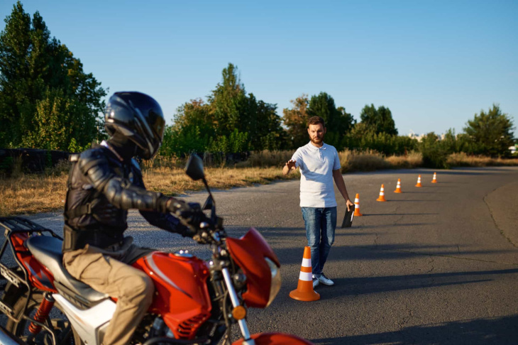 diese sicherheitsregeln sollte jeder biker kennen (und beachten)