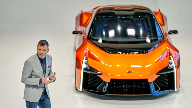 toyota zeigt neue elektroautos und künftige batterietechnologien