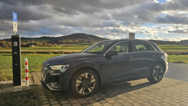 Audi Q8 55 e-tron: Frisch renoviert im Langsteckentest