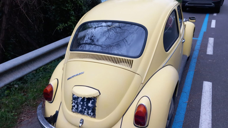 ein auto, das eine ära prägte: fotos des freundlichen gelben exemplars