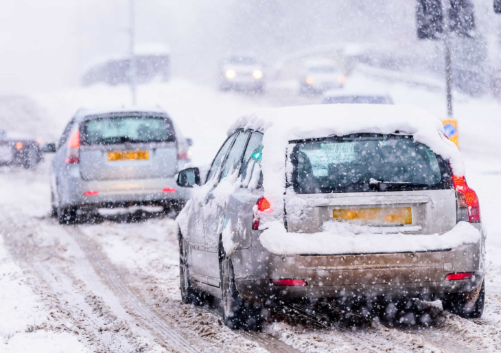 sicheres autofahren im schnee