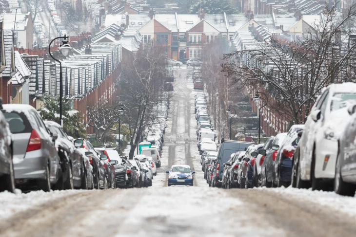 sicheres autofahren im schnee