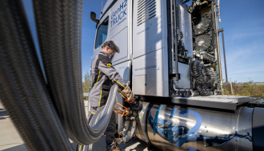 Brennstoffzellenfabrik von Daimler Truck und Volvo wird später fertig