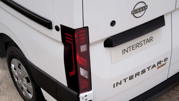 nissan interstar-e: transporter erstmals auch mit elektroantrieb
