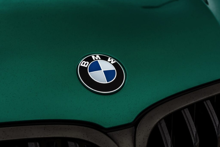 pearl emerald green: bmw 8er cabrio glänzt dank folierung