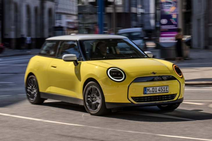 mini cooper e 2024: mehr fotos vom j01 ab 32.900 euro