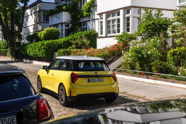 mini cooper e 2024: mehr fotos vom j01 ab 32.900 euro