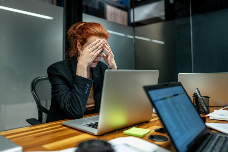 alarmierende zahlen: krank im job: burnout-welle erfasst auch junge berufstätige