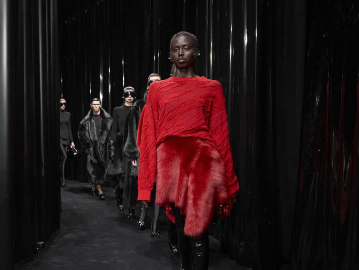 mailand fashion week: ferrari-designer rocco iannone im interview über lack, glanz und trend-farbe rot