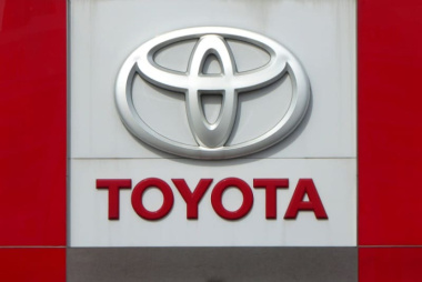 Toyota will mitziehen: Super-Akku für E-Autos soll Konkurrenz alt aussehen lassen