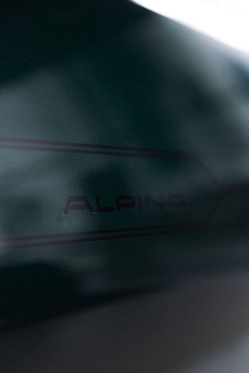 zeitlose eleganz: bmw alpina b3 touring facelift in alpina grün ii