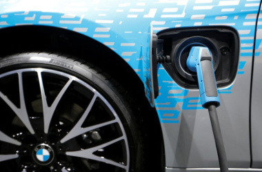 BMW stellt sich auf steigende Nachfrage nach Elektroautos ein
