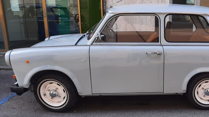 der legendäre trabant wurde auf einer italienischen straße gesichtet: fotos