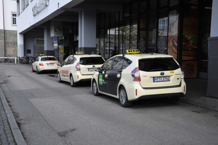 frankfurt plant festpreise für taxifahrten