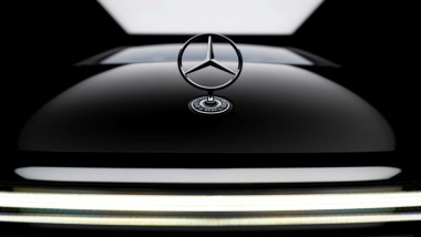 Mercedes EQS: Bis 822 km Reichweite – und alter Hauben-Stern