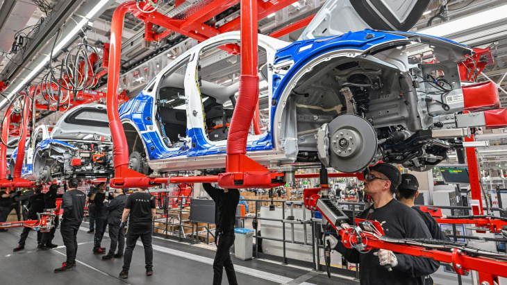 tesla in grünheide: linkspartei schlägt staatlichen einstieg beim e-autobauer vor