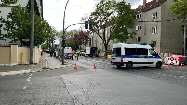 weißensee: radfahrer stirbt nach unfall mit tram