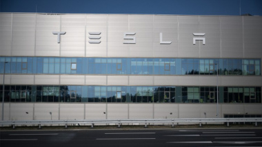 Werk in Grünheide: Tesla will 400 Stellen abbauen