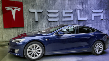 Tesla: Gewinn bricht dramatisch ein, neue Billigmodelle sollen es richten