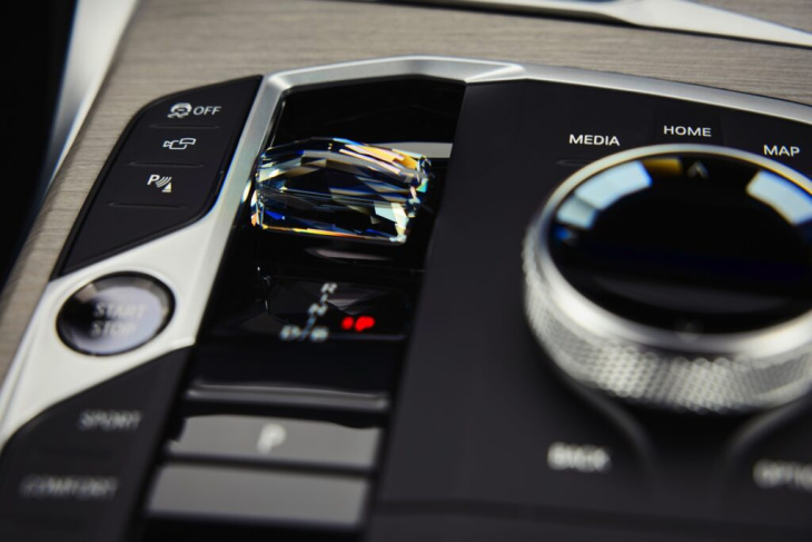 bmw i4 xdrive40: neue allrad-option mit 401 ps zum facelift