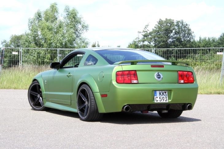 mustang gt s197 im breitbau-outfit