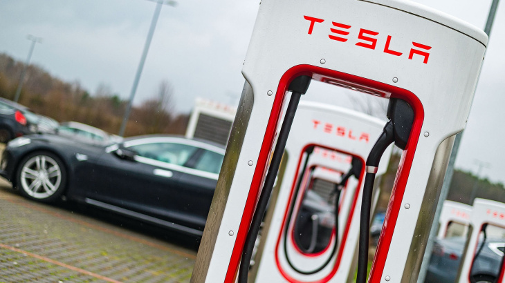 Tesla trennt sich von Supercharger-Team
