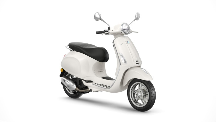 frischer look für zwei klassiker: vespa launcht die neue primavera und sprint s