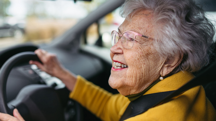 Fahreignungsüberprüfungen bei älteren Fahrern