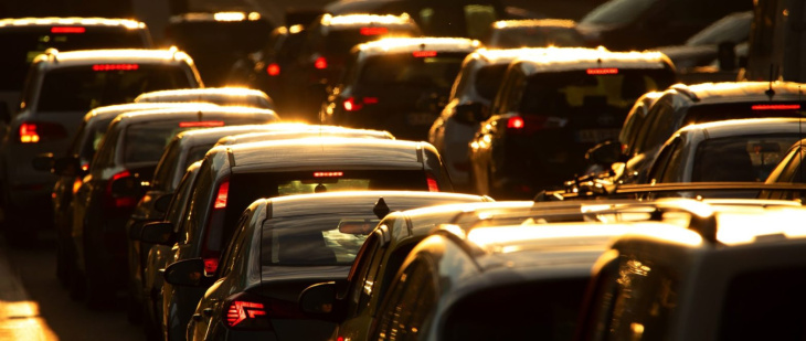 unsichtbare gefahr in autos: studie deckt krebserregende stoffe auf