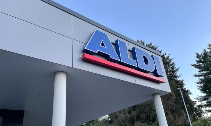 aldi verkauft bald ein besonderes e-bike, mit dem ihr undercover unterwegs seid