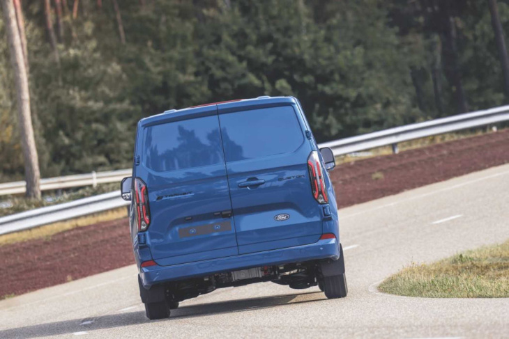 fotostrecke: besser mit bev: fahrbericht ford e-transit custom