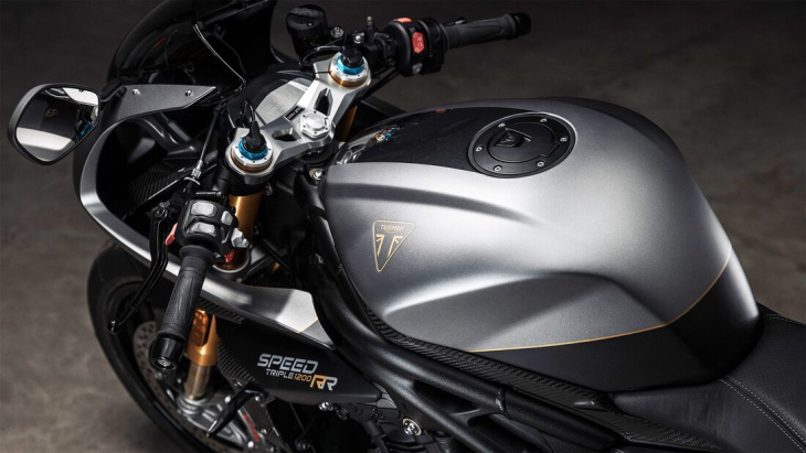 streng limitiert: 2024 triumph speed triple 1200 rr breitling edition