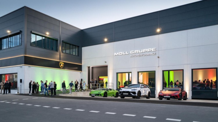 moll sportwagen köln: neues lamborghini-autohaus eröffnet