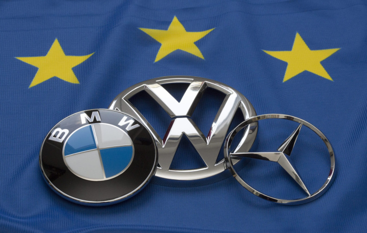 gewinn um ein viertel eingebrochen: vw, bmw und mercedes entwickeln sich „deutlich schlechter“ als konkurrenz, laut analyse