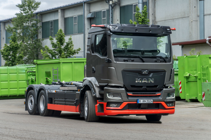 donnerstag magazin: apples carplay wird mächtig. elektro-lkw vs oberleitungs-lkw. man etruck nimmt fahrt auf – sonderserie ausverkauft.