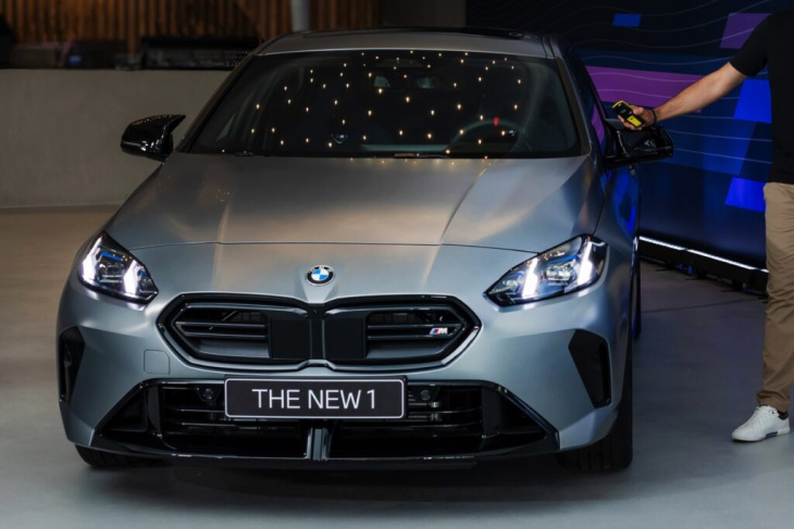 bmw 1er f70: live-fotos zeigen neuen m135 in frozen pure grey