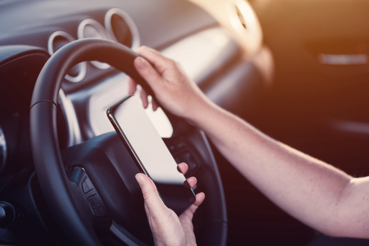 spionage-apps: 3 anwendungen fürs auto verkaufen informationen an versicherer