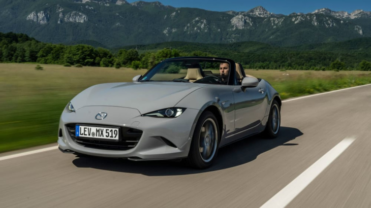 bildergalerie: der mazda mx-5 (2024) und seine vorgänger - kicker