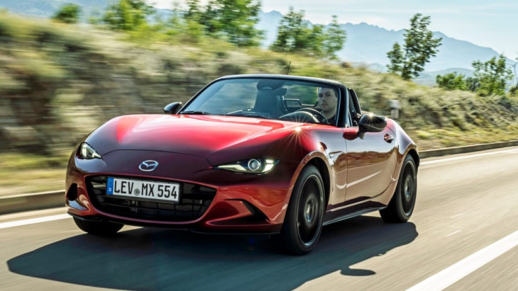 bildergalerie: der mazda mx-5 (2024) und seine vorgänger - kicker